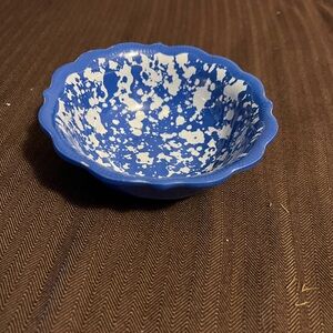 Pioneer Woman Dipping Bowl - 100% Melamine - Scalloped rim - Blue & white 11oz